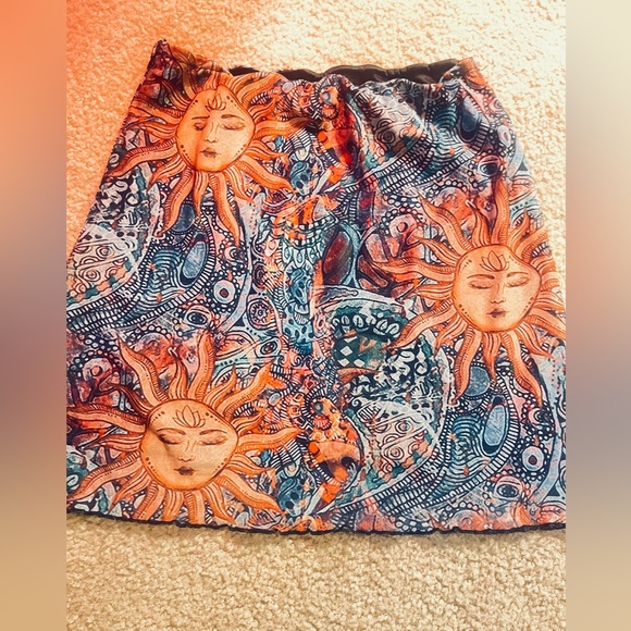 XS Mini Skirt - Picture 2 of 4